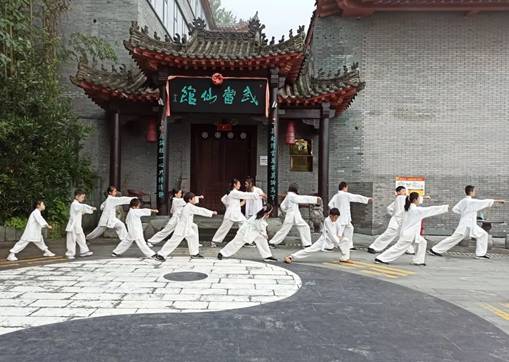 https://mmbiz.qpic.cn/mmbiz_jpg/r7EtRbyzzfduTM9n5Uh6JVhhw1TlP7s5yvLnSQA4FZHnFTIqswSQUsC9SxYXD7VzSlibxLQt4pWzwhVKaADgJsw/640?wx_fmt=jpeg&from=appmsg